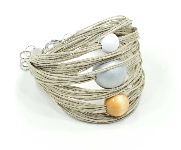 bialy-srebrny-bezowy-bransoletka-ze-sznurka-z-drenianymi-koralikami