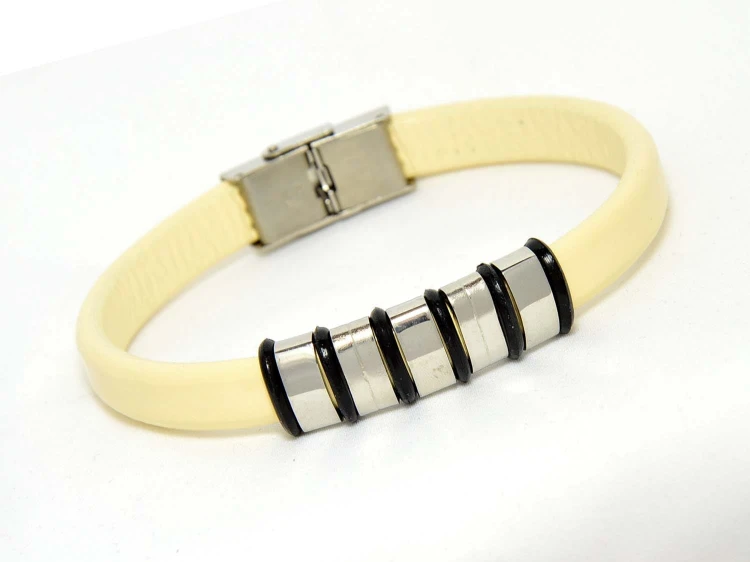 a6993c568e4d1f6799244e4e3316a827