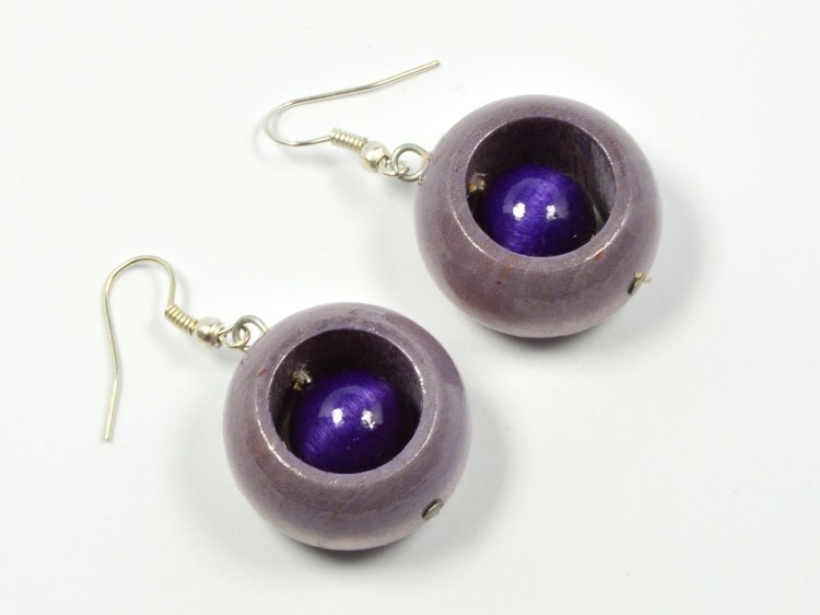 kolczyki-drewniane-w-odcieniach-fioletu