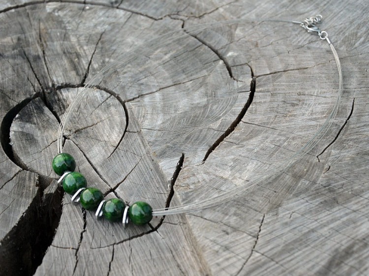 zielone-korale-drewniane