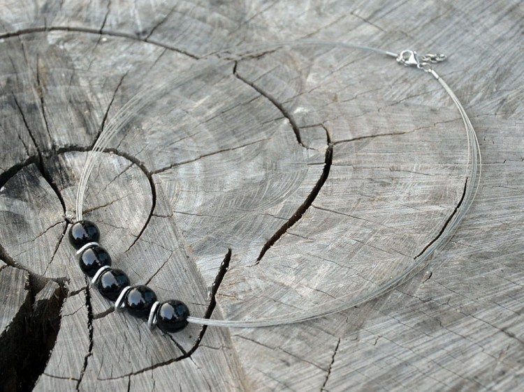 czarne-male-korale-drewniane