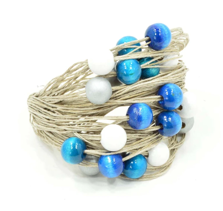 sznurkowa-bransoletka-rozbielona