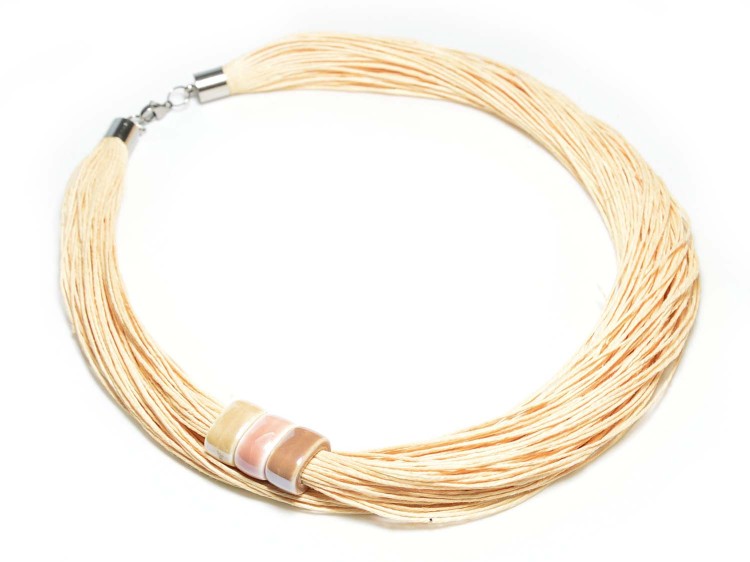 kremowy-naszyjnik-lniany-z-ceramika