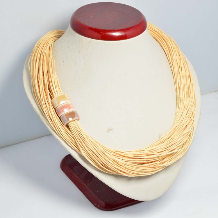 naszyjnik-ze-sznurka-i-koralikow