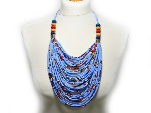 niebieski-naszyjnik-ze-sznurka-stopniowany