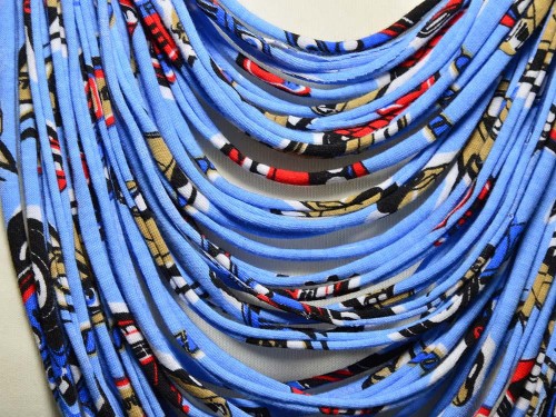 stopniowany-sznurkowy-naszyjnik