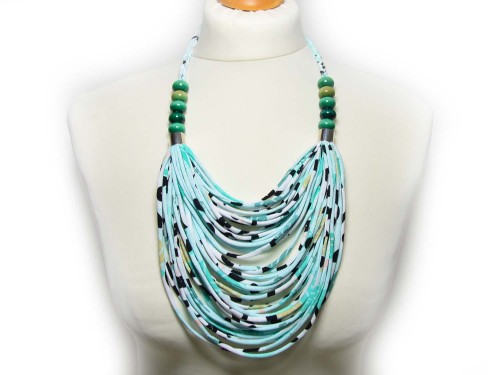 mietowy-naszyjnik-ze-sznurkow