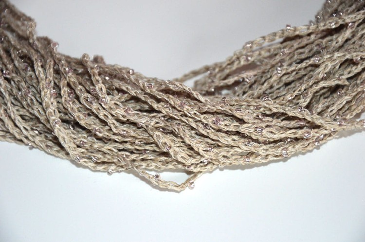 pleciony-naszyjnik-lniany