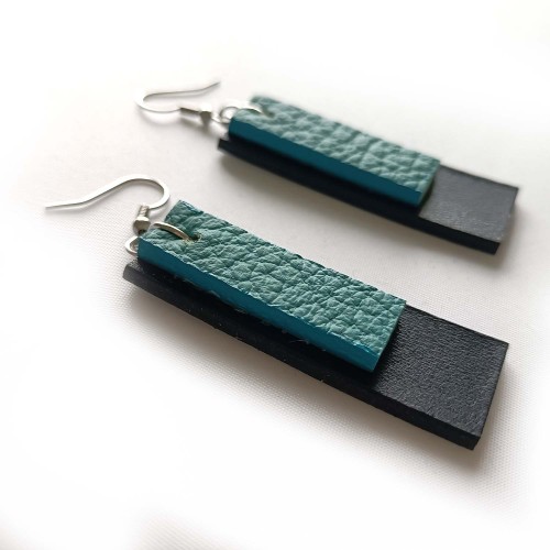 kolczyki-skorzane-czarno-turkusowe