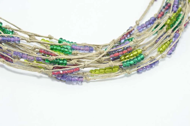 zielono-niebieski-naszyjnik-ze-snurka-lniany