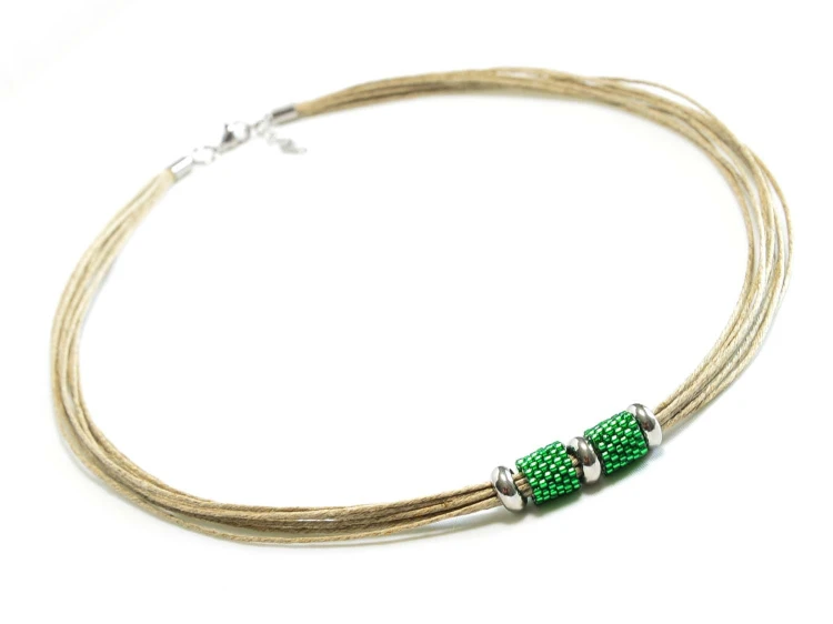 Zielony-naszyjnik-lniany