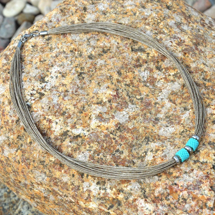 turkusowy-naszyjnik-ze-sznurka