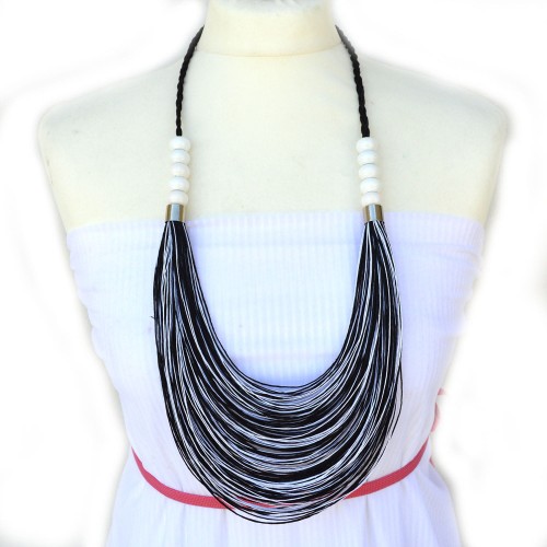 czarno-bialy-naszyjnik-lniany