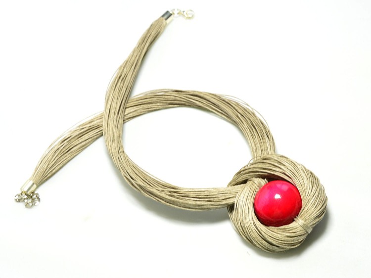 naszyjnik-lniany-z-rozowa-kulka