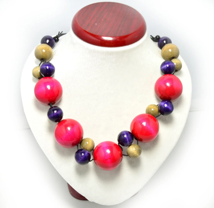 rozowy-szary-fioletowy-korale-drewniane