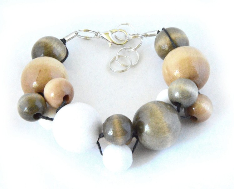 neutralna-bransoletka-drewniana-BR1