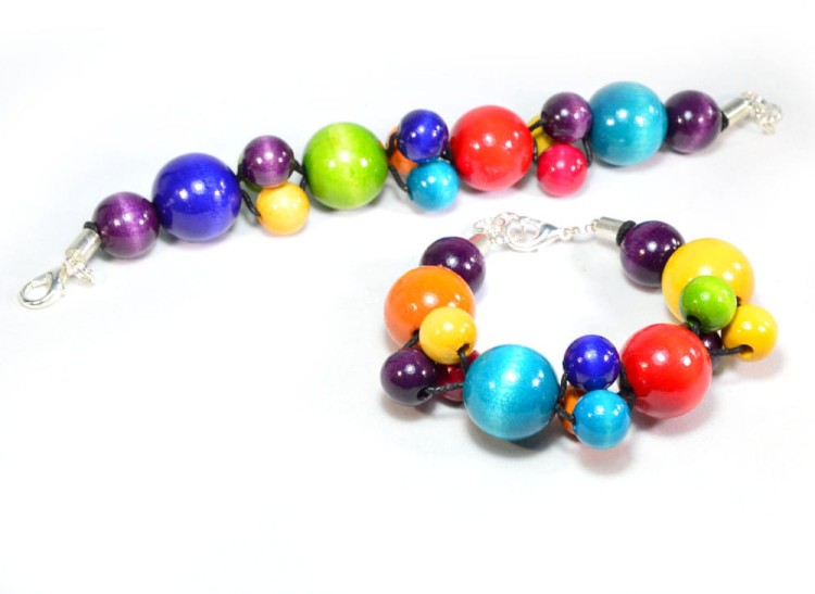 teczowa-bransoletka-drewniana-BR1