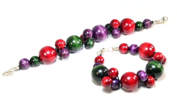 sliwka-bransoletka-drewniana-BR1