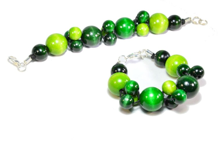 zielona-bransoletka-drewniana-BR1