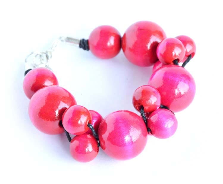 RÓŻOWA-bransoletka-drewniana-BR1