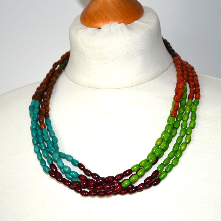 zielono-brazowo-niebieski-dlugi-naszyjnik-z-koralikow-drewnianych3
