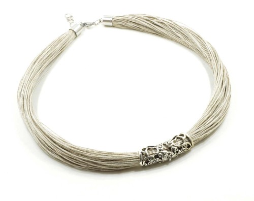 naszyjnik-lniany-z-metalowymi-koralikami