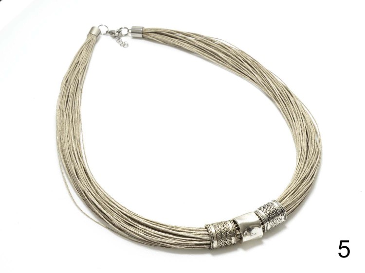 5-lniany-naszyjnik-z-metalowa-ozdoba