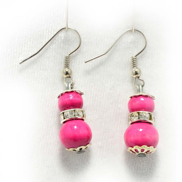 rozowe-kolczyki-drewniane