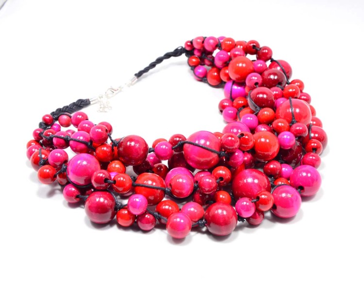 korale-drewniane-malinowe-masywne (2).jpg