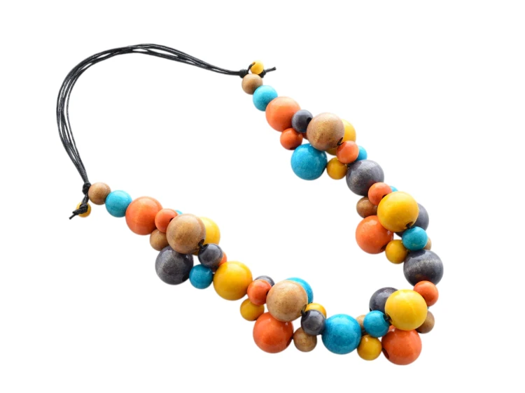 korale-drewniane-kolorowe