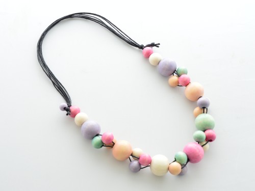 drewniane-korale-pastelowe-s