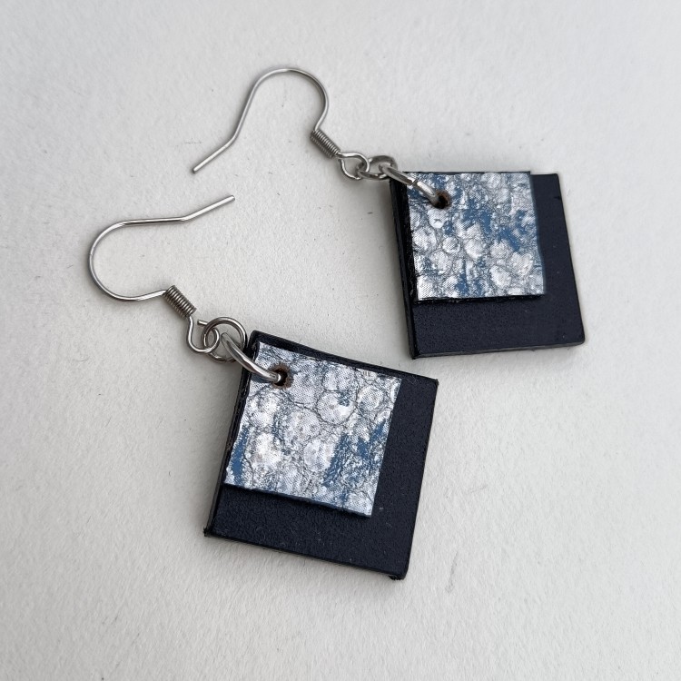 male-wiszace-kolczyki