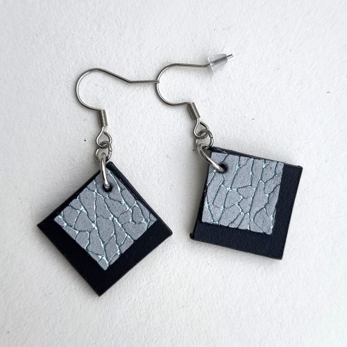 wiszace-kolczyki-skorzane