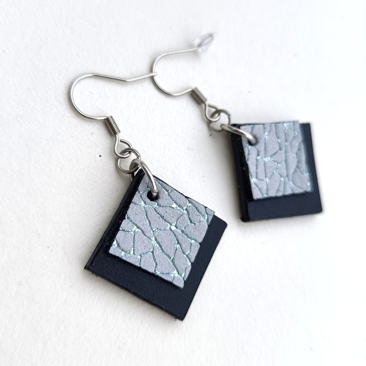 krotkie-kolczyki-czarne