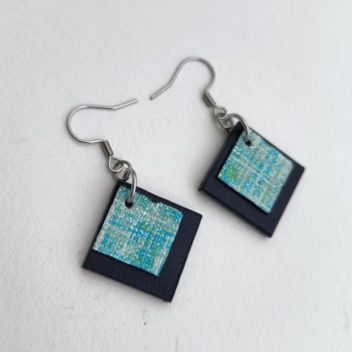 mietowe-wiszace-skorzane-kolczyki