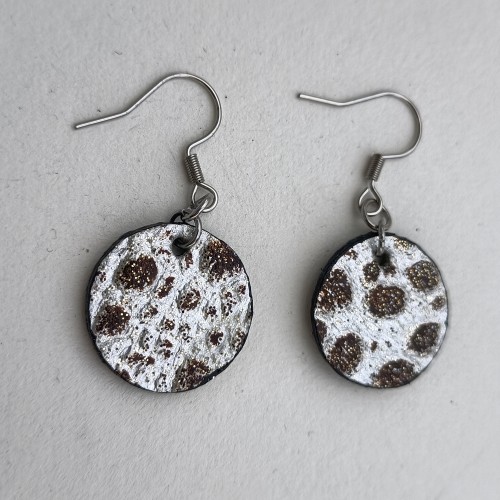 kolczyki-wiszace-skorzane