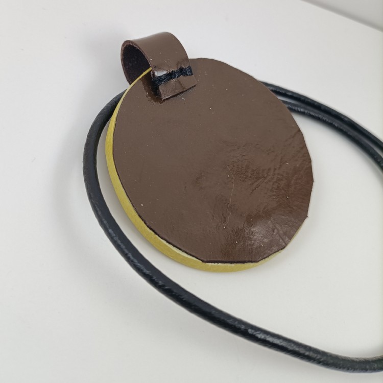 geometryczny-naszyjnik-skorzany