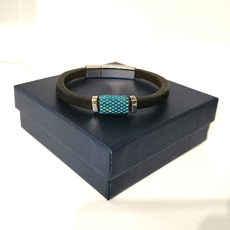 czarna-skorzana-damska-bransoltka-z-koralikami-toho-i-stala-chirurgiczna (1).jpg