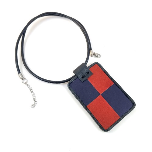 skorzana-zawieszka-handmade