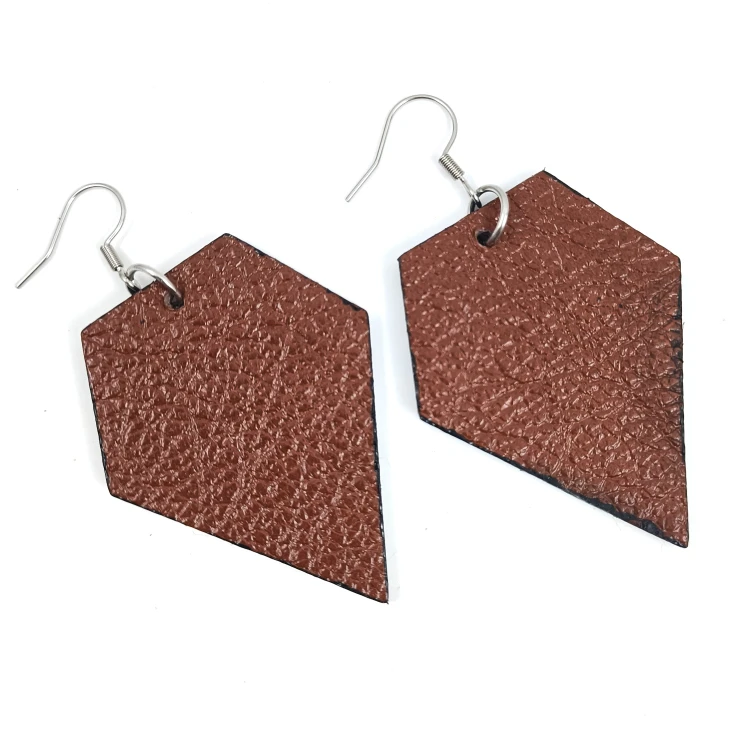 kolczyki-ze-skory-dlugie