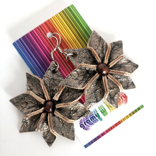 kolczyki-skórzane-kwiaty