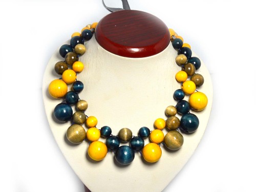 naszyjnik-z-drewnianych-koralikow-harmonia