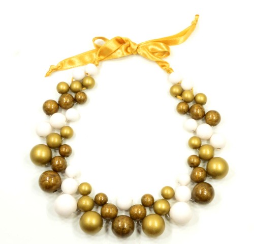 naszyjnik-drewniany-biale-zloto