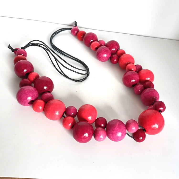 naszyjnik-drewniany-boho-spika-malinowy3.jpg