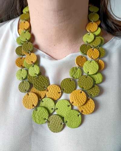 naszyjnik-skorzany-kaskada-zolto-zielony (5).jpg