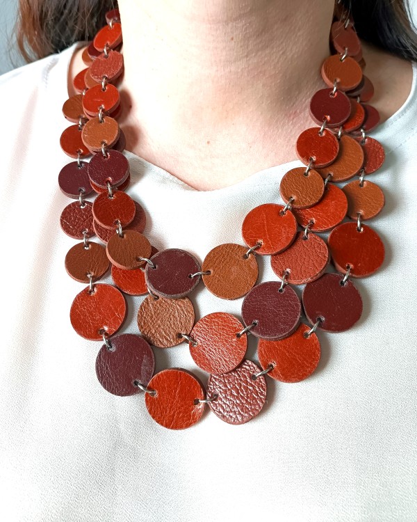 naszyjnik-skorzany-trzysznurowy-kaskada-brazowy (1).jpg