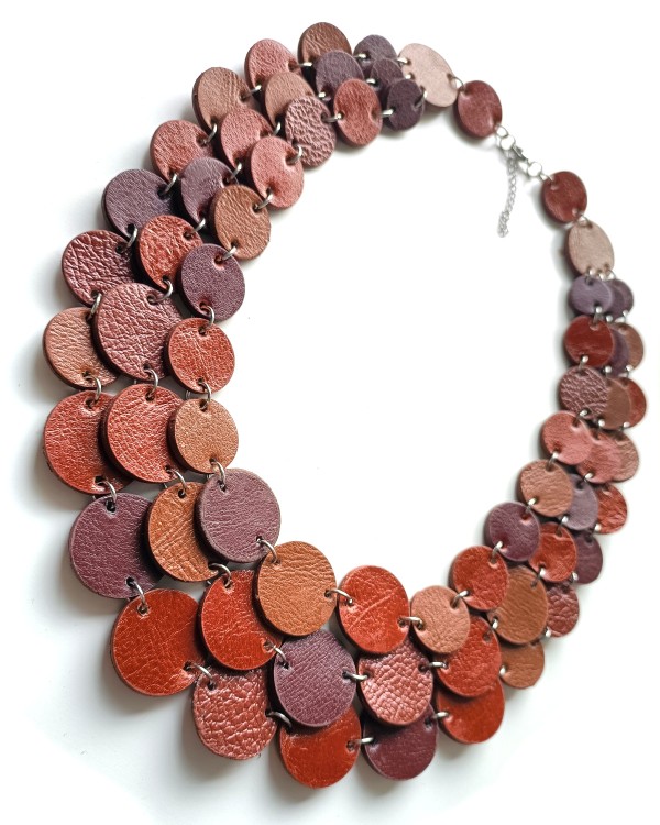 naszyjnik-skorzany-trzysznurowy-kaskada-brazowy (4).jpg