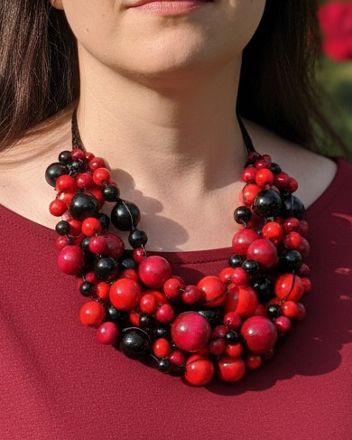 naszyjnik-z-drewnianych-korali-model-sirius (1).jpg